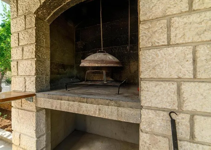 With Parking Space Raslina, Krka - 24304 아파트 *